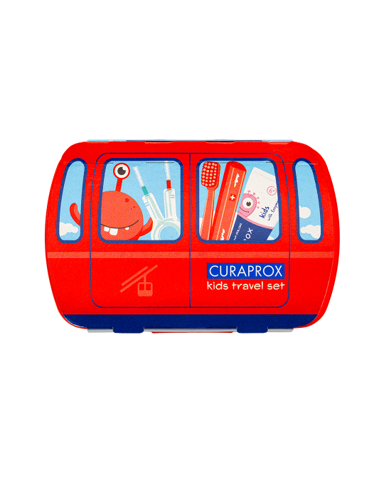 CURAPROX Kids travel set (červený (1x zubná kefka, 2x medzizubná kefka CPS, 1x zubná pasta melón 6+ 10 ml, 1x nálepka) 1x1 set)