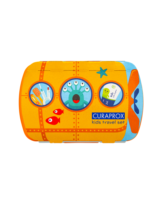 CURAPROX Kids travel set (oranžový (1x zubná kefka, 2x medzizubná kefka CPS, 1x zubná pasta mäta 6+ 10 ml, 1x nálepka) 1x1 set)