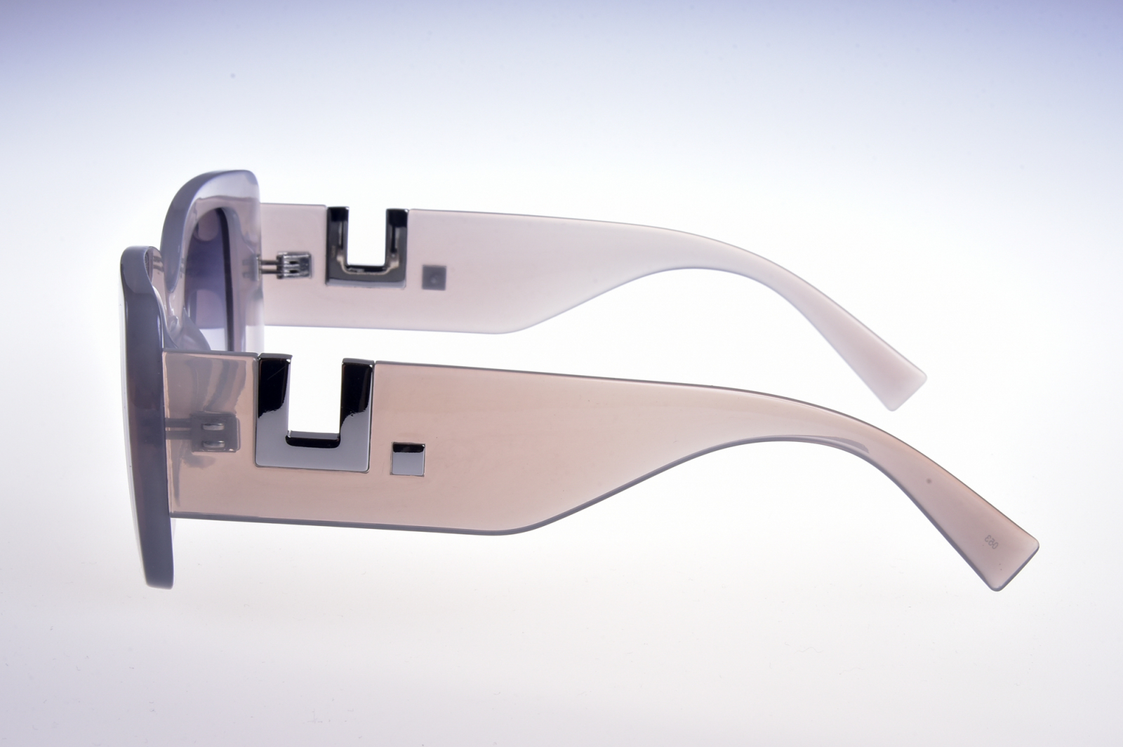 INVU. Fashion IB22405C