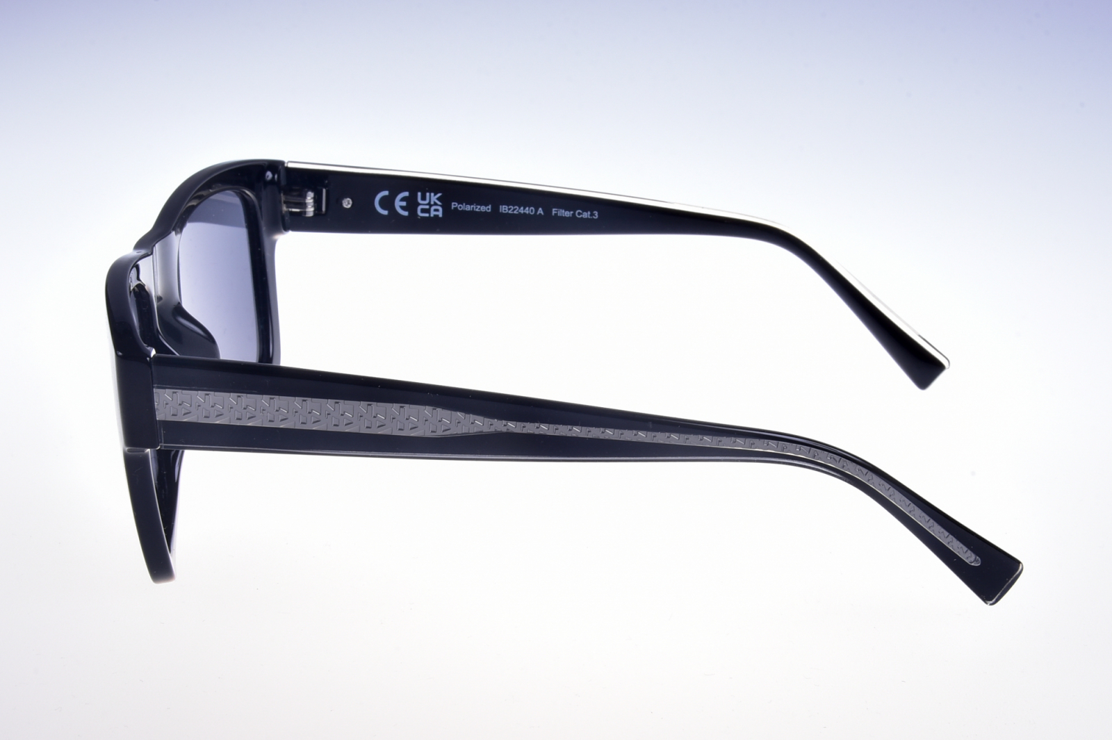 INVU. Fashion IB22440A