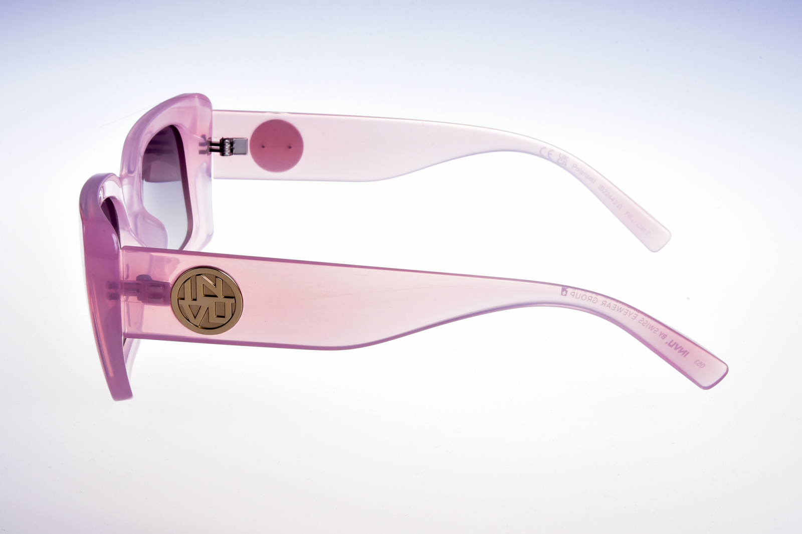 INVU. Fashion IB22443D